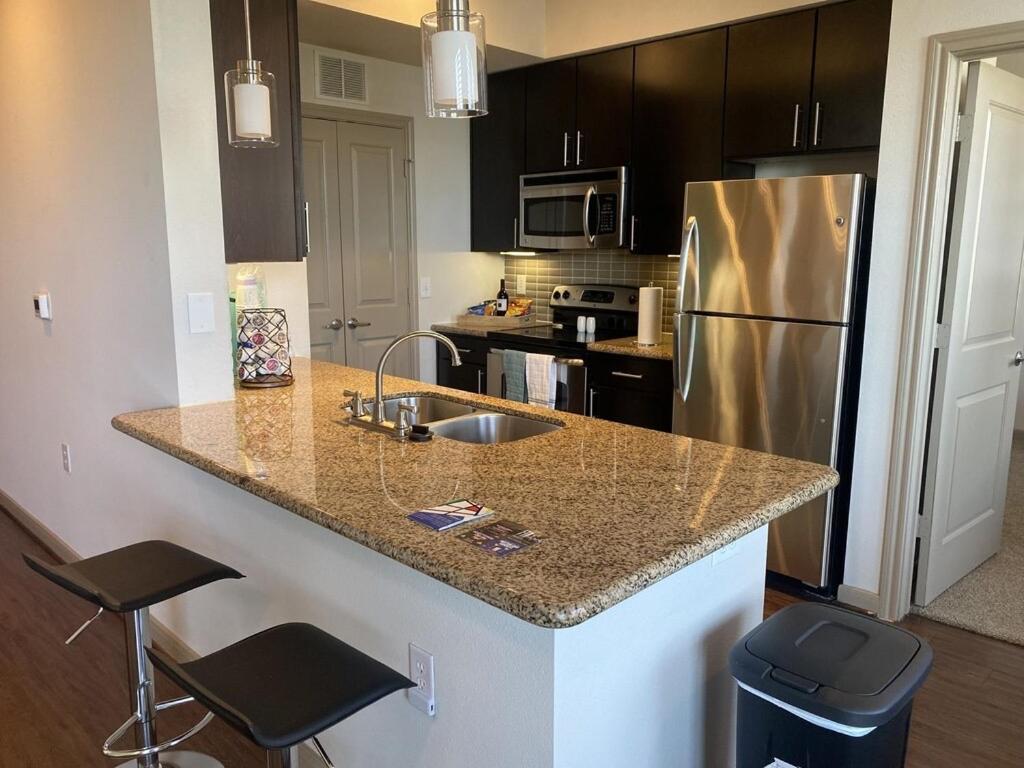 Luxe Getaway Astros Nrg Galleria Apartment Houston Luaran gambar